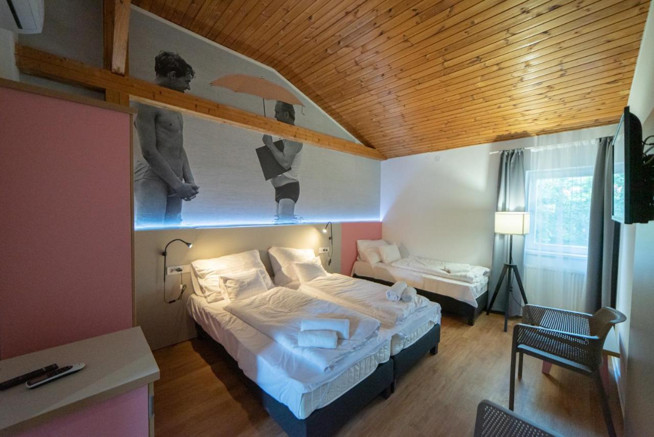 Bed and Breakfast Dalma Panzio Balatonvilágos Esterno foto