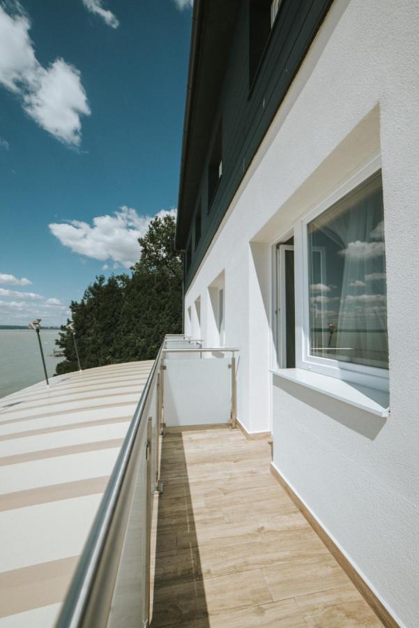 Bed and Breakfast Dalma Panzio Balatonvilágos Esterno foto