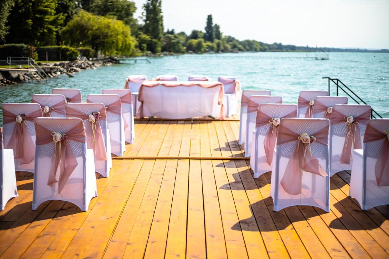 Bed and Breakfast Dalma Panzio Balatonvilágos Esterno foto