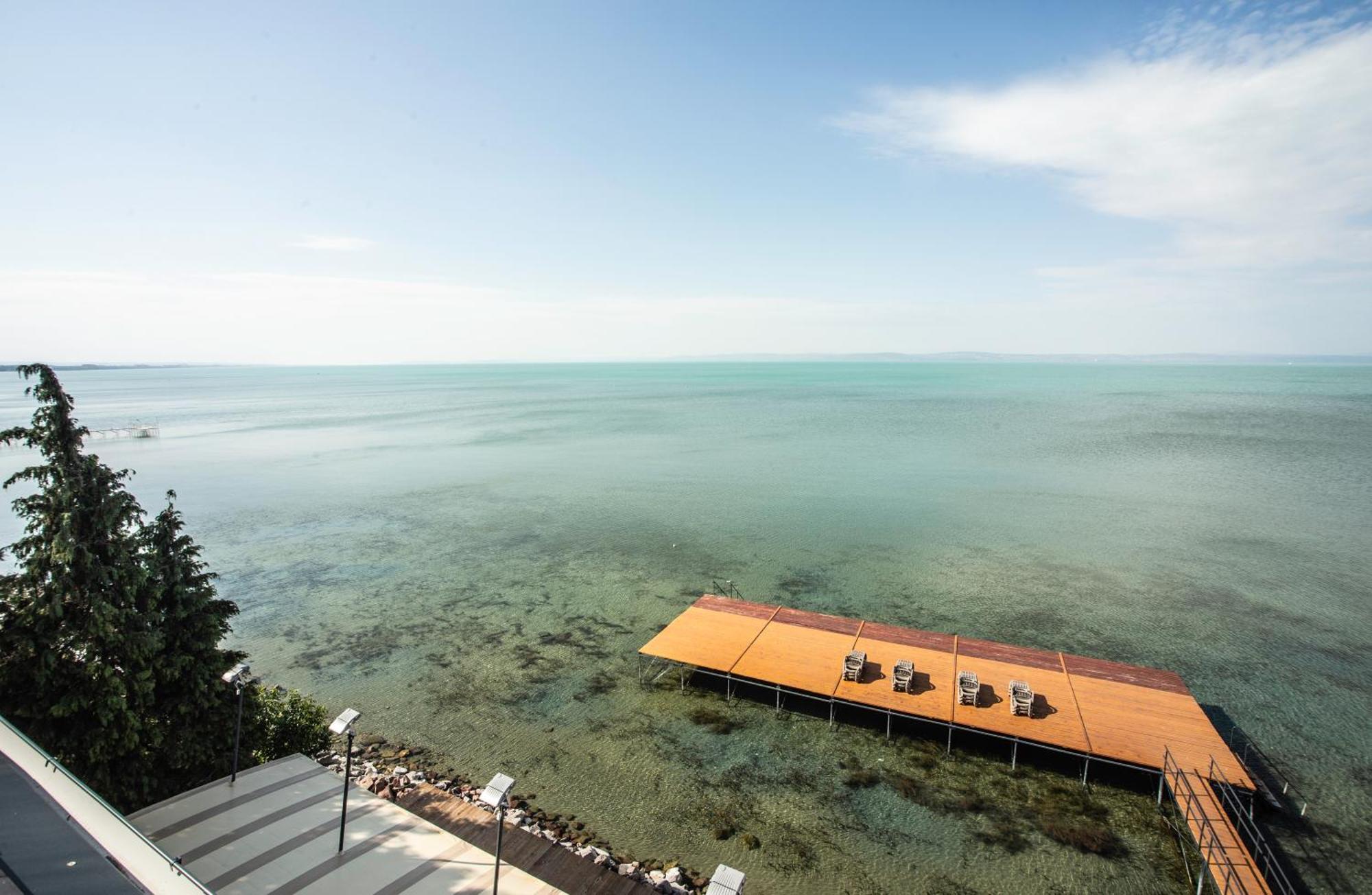 Bed and Breakfast Dalma Panzio Balatonvilágos Esterno foto